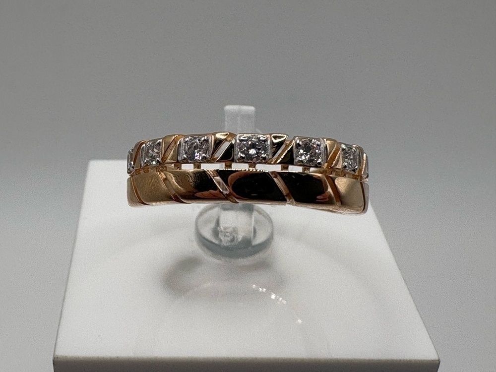 КОЛЬЦО С КАМНЯМИ (Au 585)