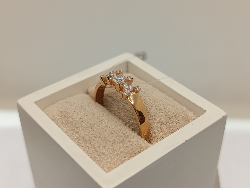 КОЛЬЦО С КАМНЯМИ (Au 585)