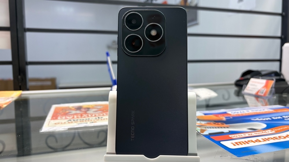 Смартфон Tecno Spark 20 8/256