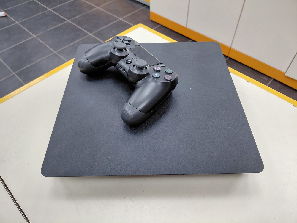 Игровая приставка PlayStation 4 Slim 500GB