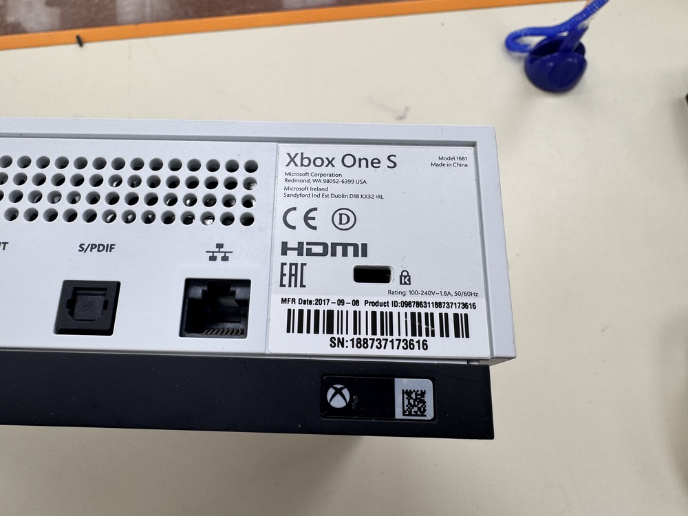 Игровая приставка Xbox One S 500Gb