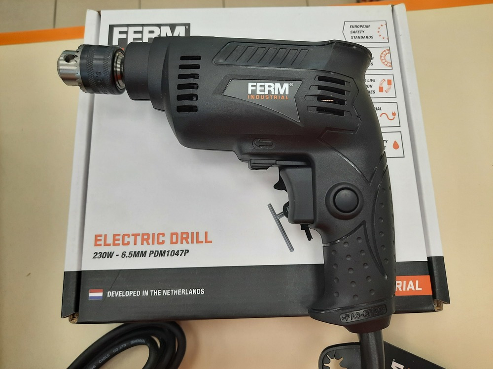 Дрель-безударная Ferm PDM1047P