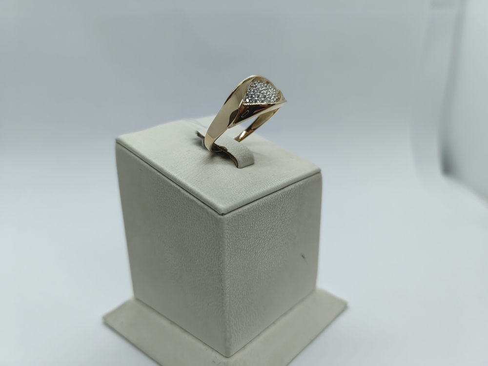 КОЛЬЦО С КАМНЯМИ (Au 585)