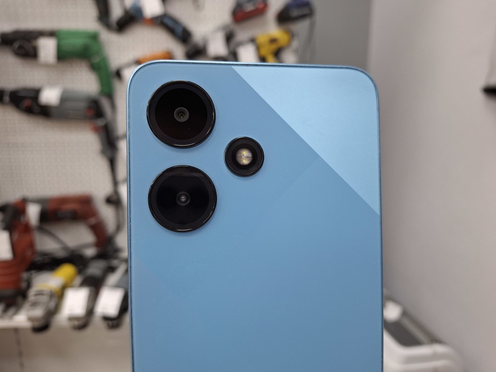 Смартфон Infinix HOT 30i 8/128