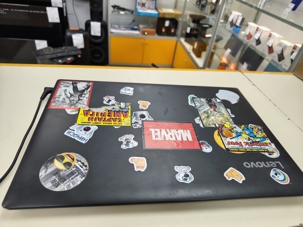 Ноутбук Lenovo IDEAPAD 320; A9-9420, Radeon R5 series, 8 Гб, Нет, 1 Tb