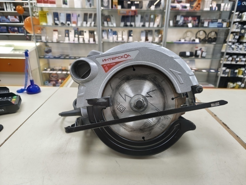 Дисковая пила Интерскол ДП-185/1400М (785.1.0.70)