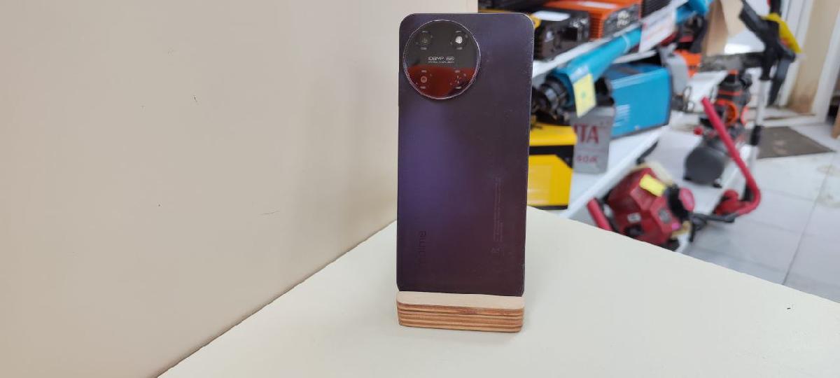 Смартфон Realme 11 8/256