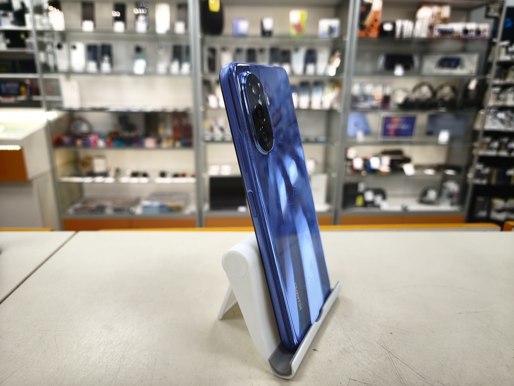 Смартфон Huawei Nova Y70 4/128 Gb