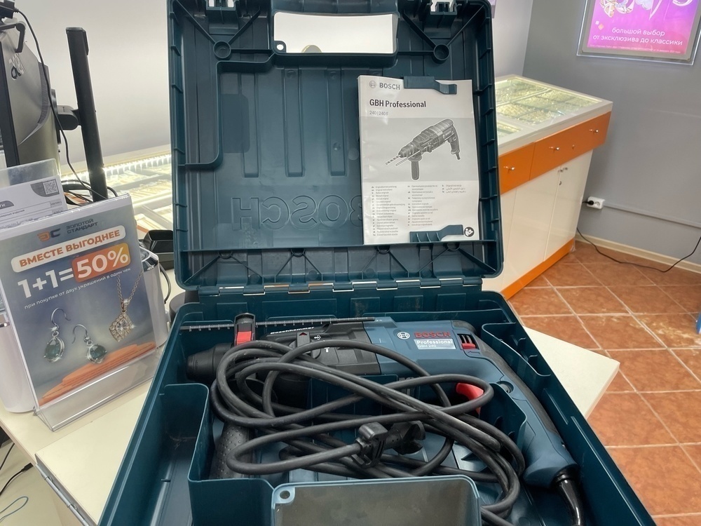 Перфоратор Bosch GBH 240