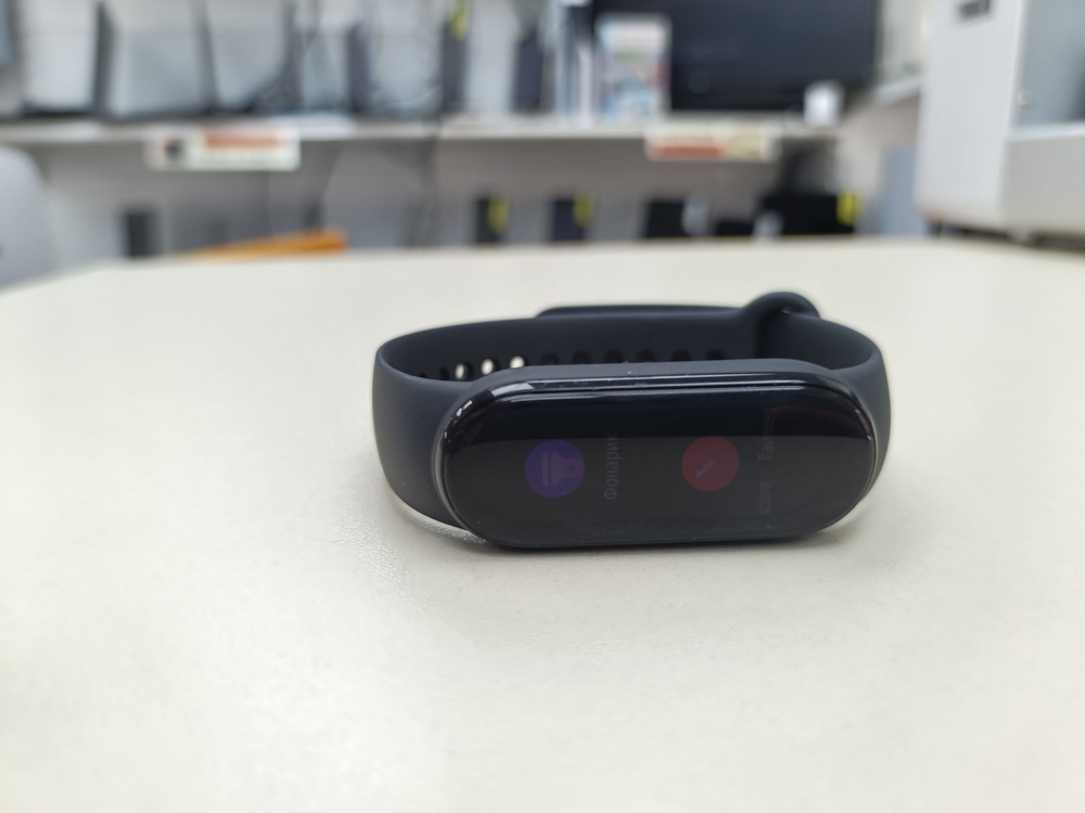Фитнес-браслет Xiaomi Mi Band 6