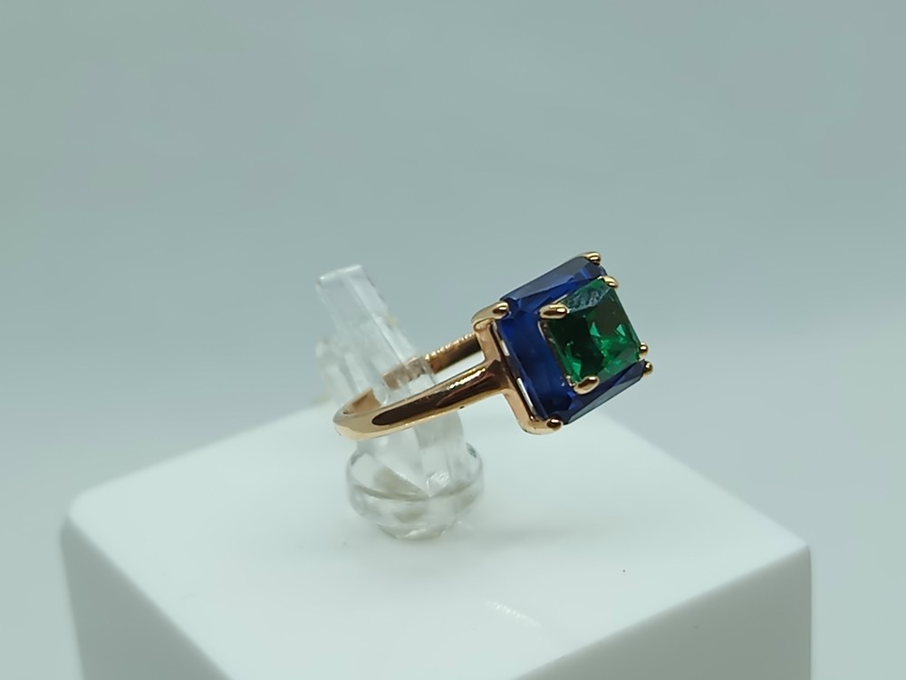 716672 КОЛЬЦО С КАМНЯМИ (Au 585)