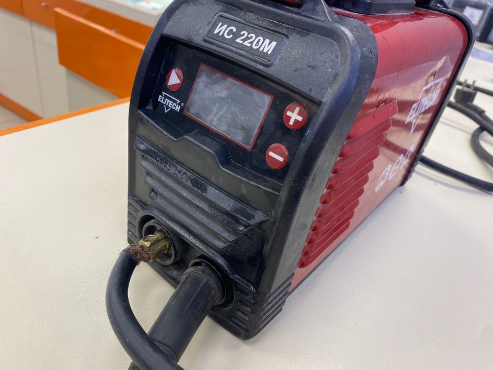 Сварочный аппарат Elitech ИС 220