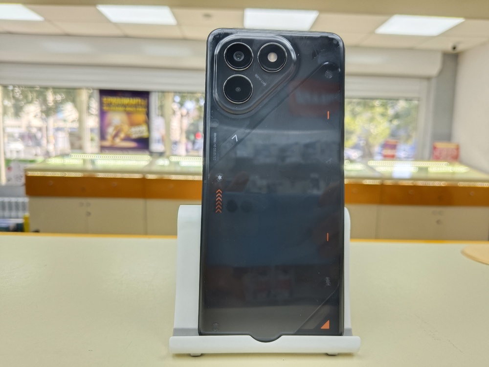 Смартфон Tecno Pova 7 Neo 8/128