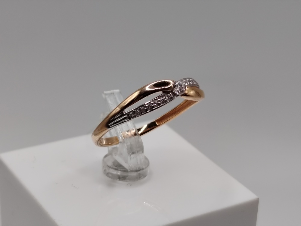 КОЛЬЦО С КАМНЯМИ (Au 585)