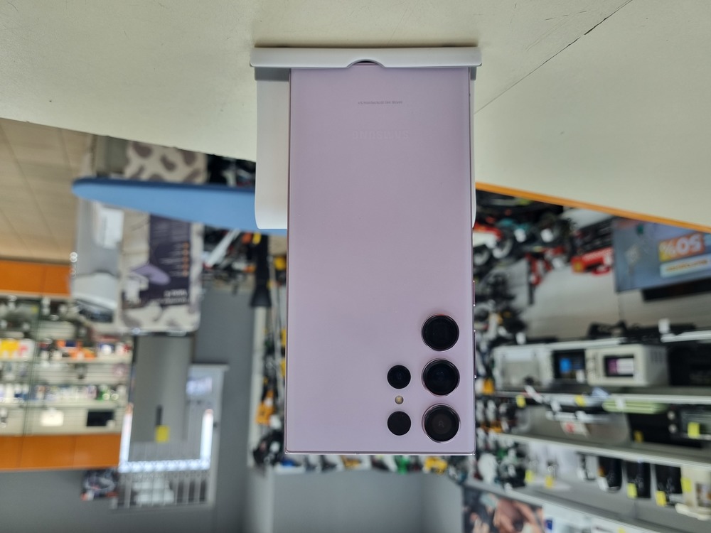 Смартфон Samsung Galaxy S23 Ultra 256Gb