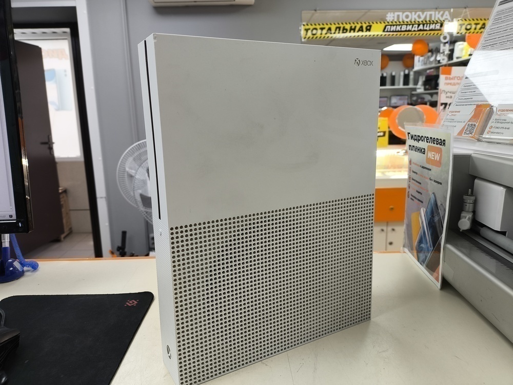 Игровая приставка Xbox One S 1TB