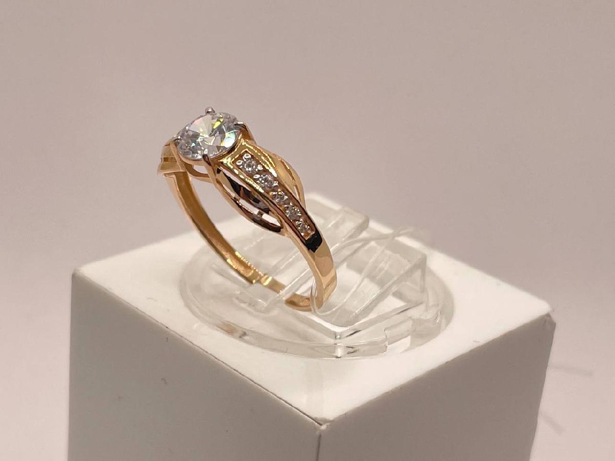 КОЛЬЦО С КАМНЯМИ (Au 585)