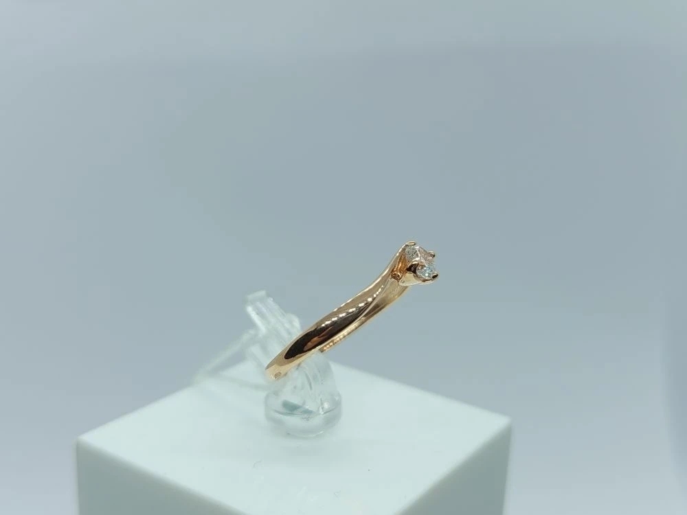 КОЛКМ585 КОЛЬЦО С КАМНЕМ (Au 585)