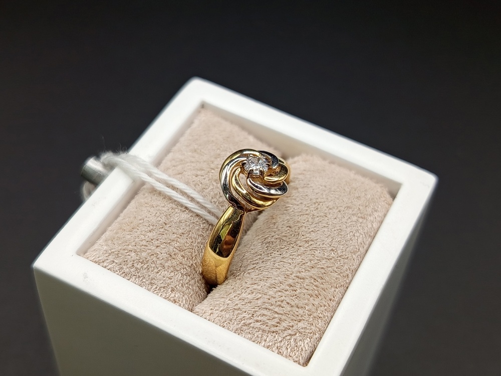 КОЛКМ585 КОЛЬЦО С КАМНЕМ (Au 585)