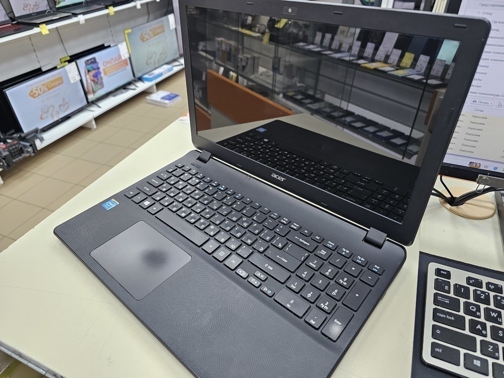 Ноутбук Acer; A4-9120, Radeon R3 series, 4 Гб, 128 Гб, Нет