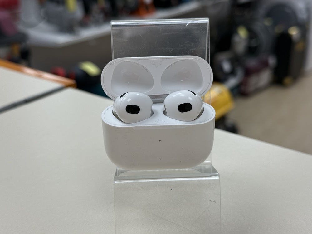 Наушники беспроводные Apple AirPods 3 Lightning