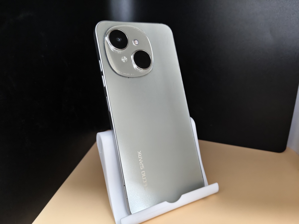 Смартфон Tecno Spark GO 1 3/64