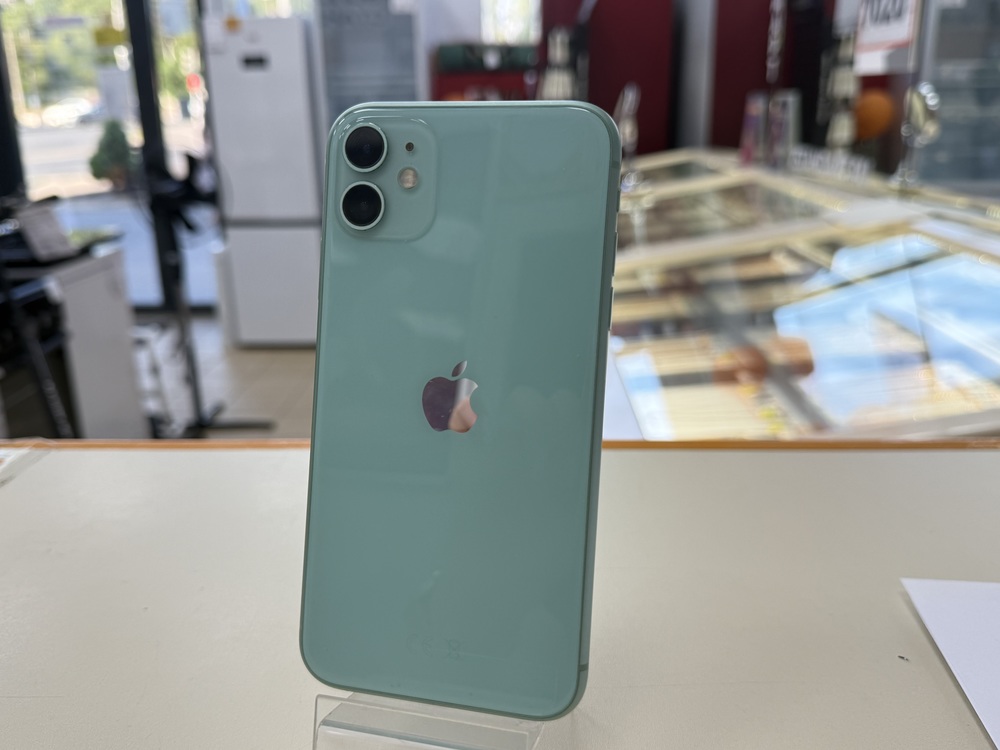 Смартфон Apple iPhone 11 128Gb