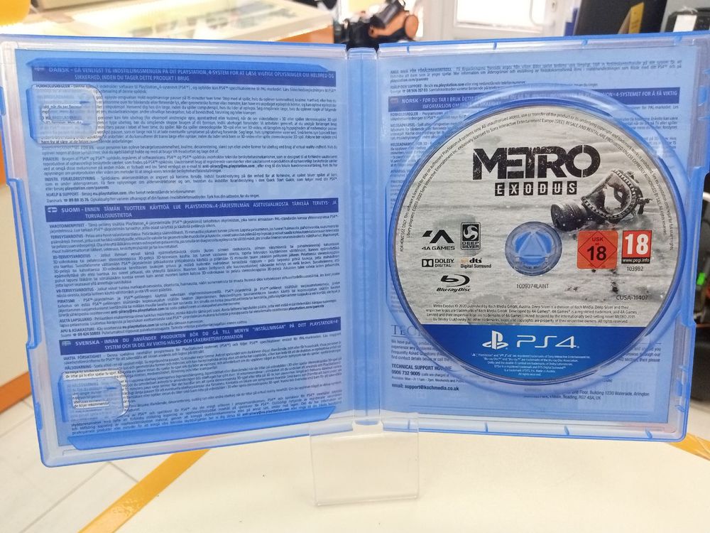 Игра Playstation 4 METRO исход