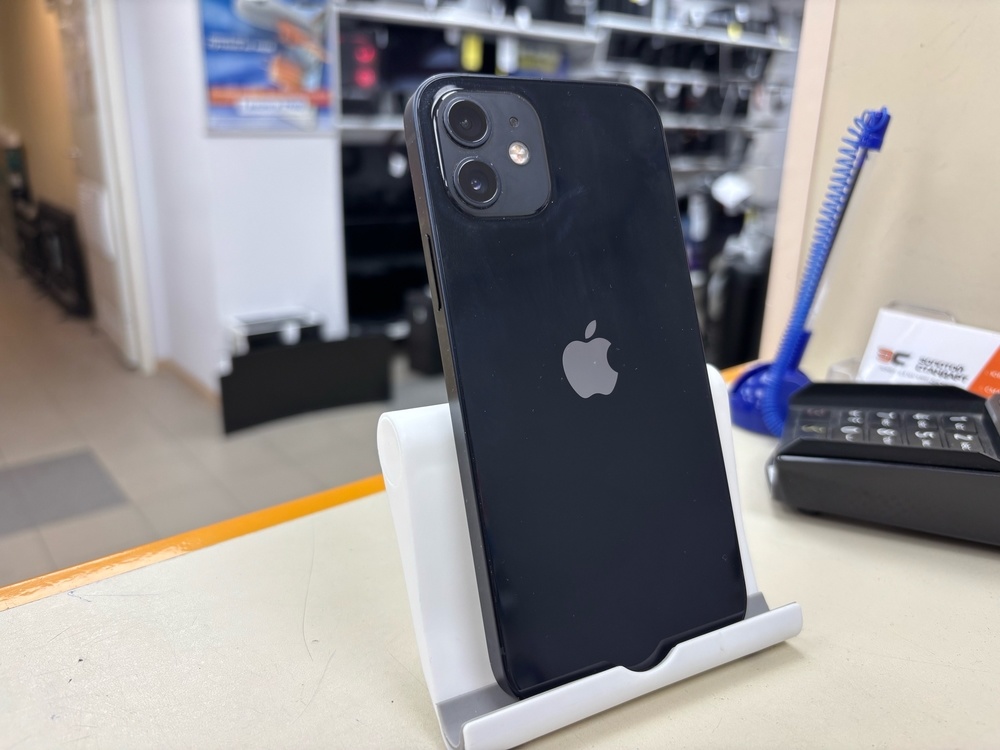 Смартфон Apple iPhone 12 64Gb