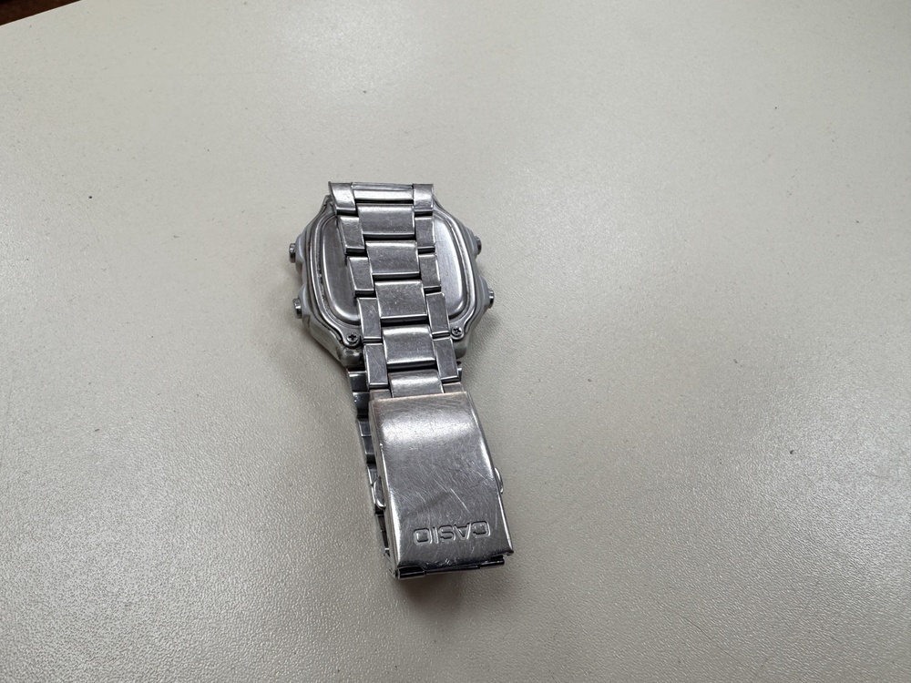 Часы наручные Casio AE-1200WH