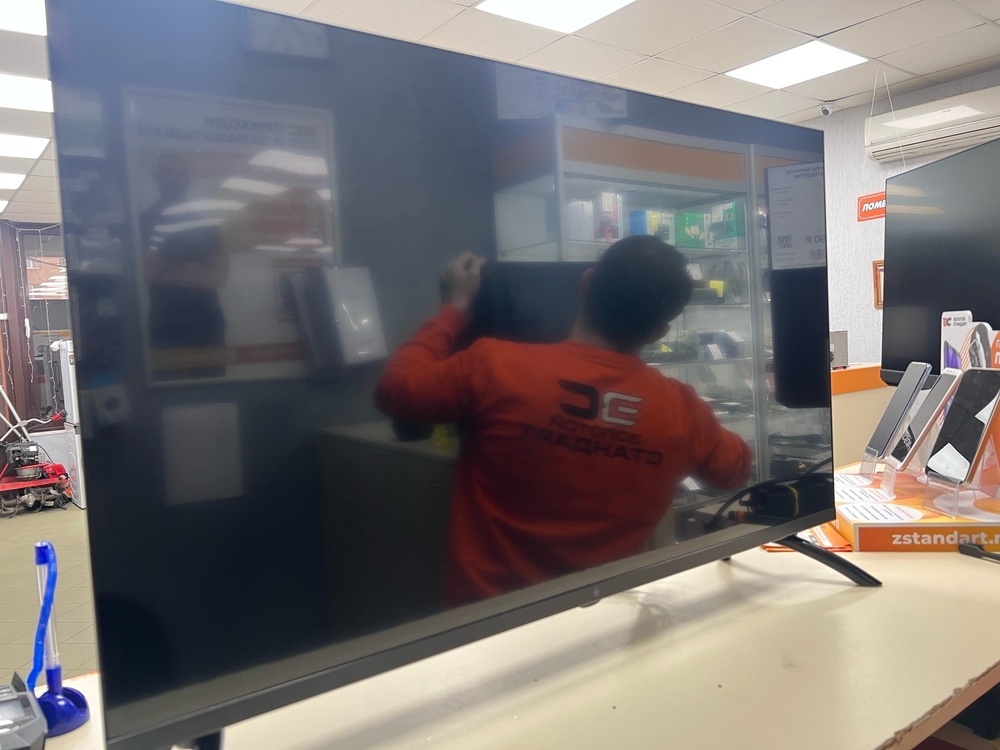 LED Телевизор Dexp 32FCY2