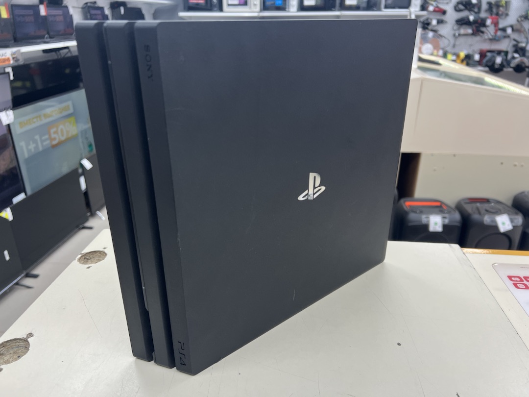 Игровая приставка PlayStation 4 Pro 1Tb