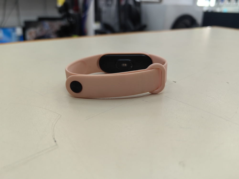 Фитнес-браслет Xiaomi Mi Band 6
