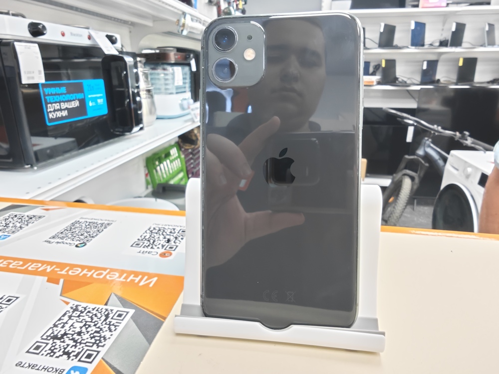Смартфон Apple iPhone 11 64Gb