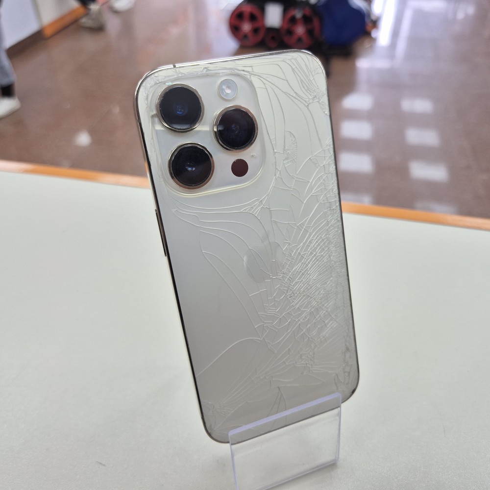 Смартфон Apple Iphone 14 Pro 128Gb