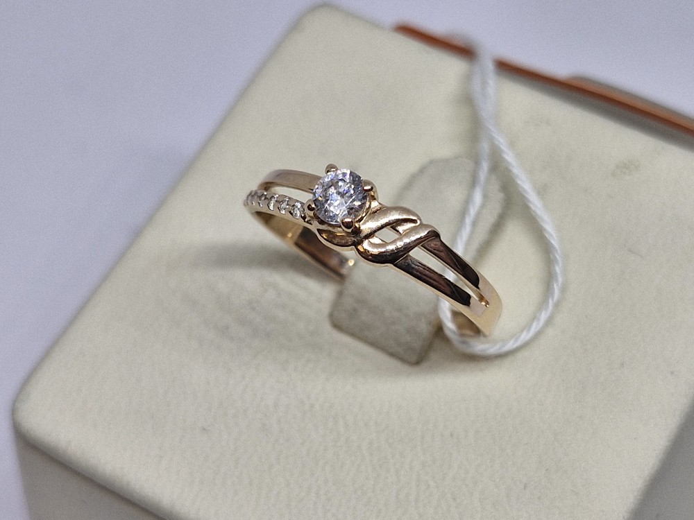 КОЛКМИ585 КОЛЬЦО С КАМНЯМИ (Au 585)