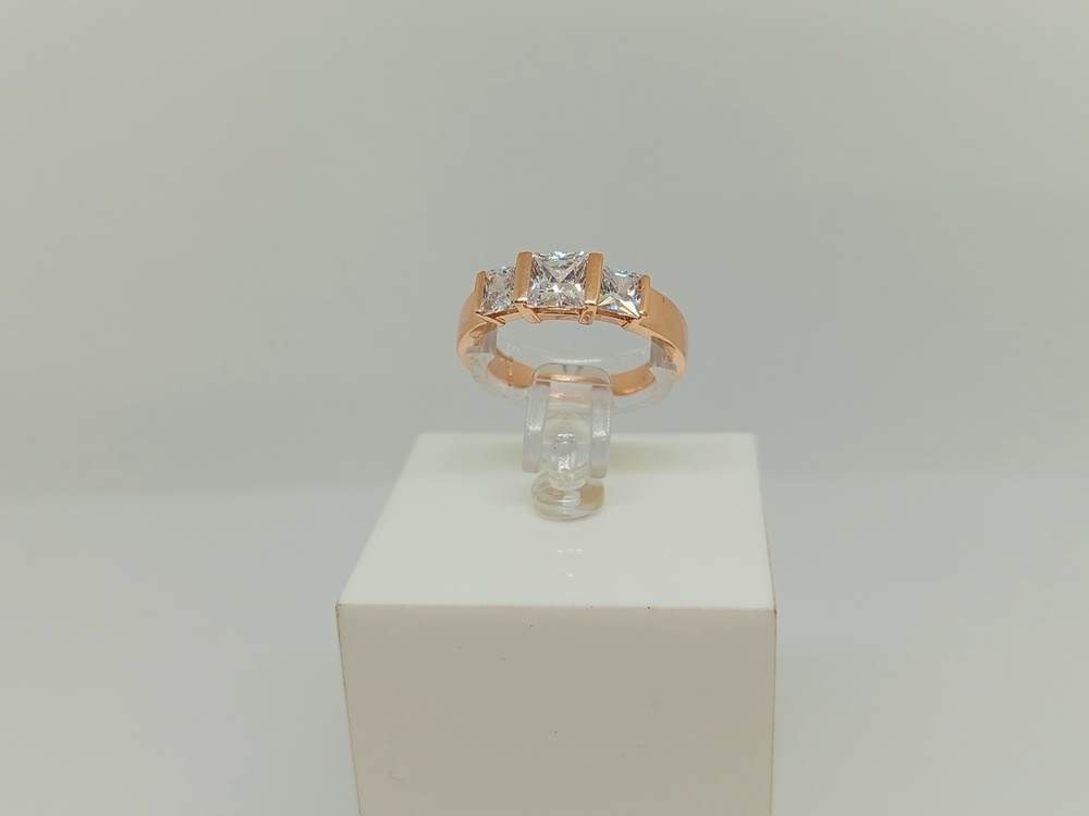 КОЛЬЦО С КАМНЯМИ (Au 585)