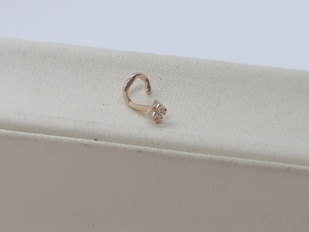 ПИРСИНГ С КАМНЕМ (Au 585)