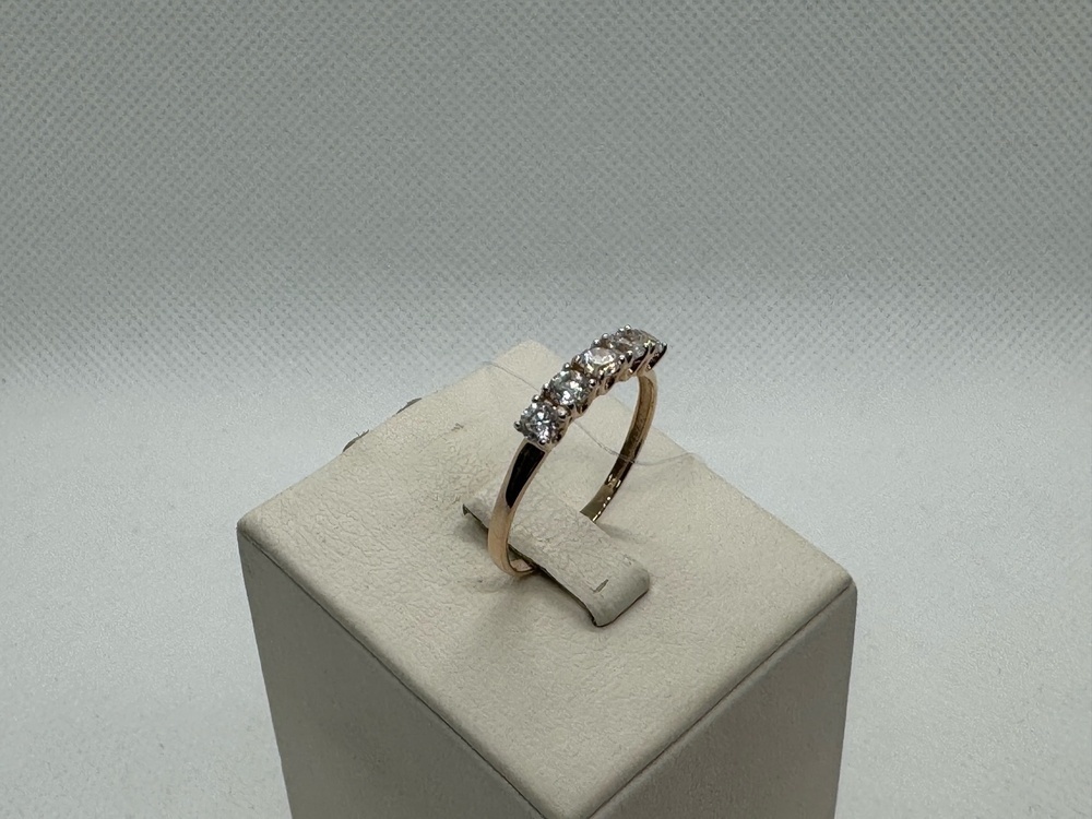 КОЛЬЦО С КАМНЯМИ (Au 585)