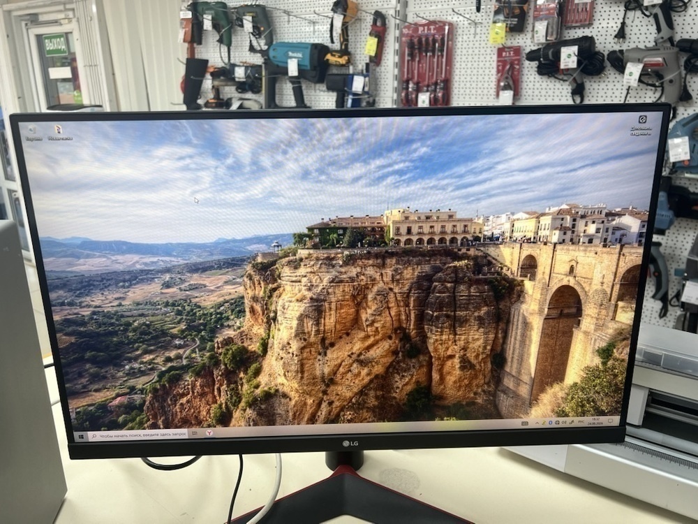 Монитор LG 27GL650F