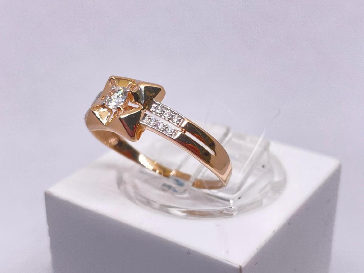 КОЛЬЦО С КАМНЯМИ (Au 585)