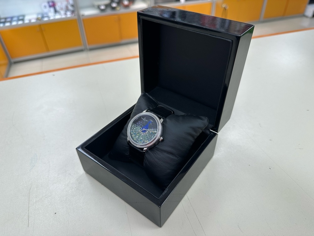 Часы наручные Bernhard H. Mayer BH26/CW Diamond Peacock