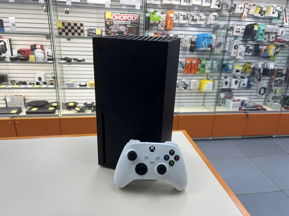 Игровая приставка Xbox Series X 1Tb
