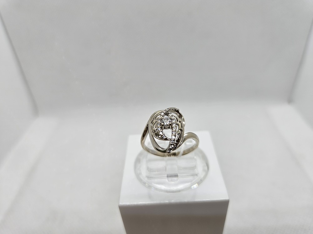 КОЛКМИ585 КОЛЬЦО С КАМНЯМИ (Au 585)