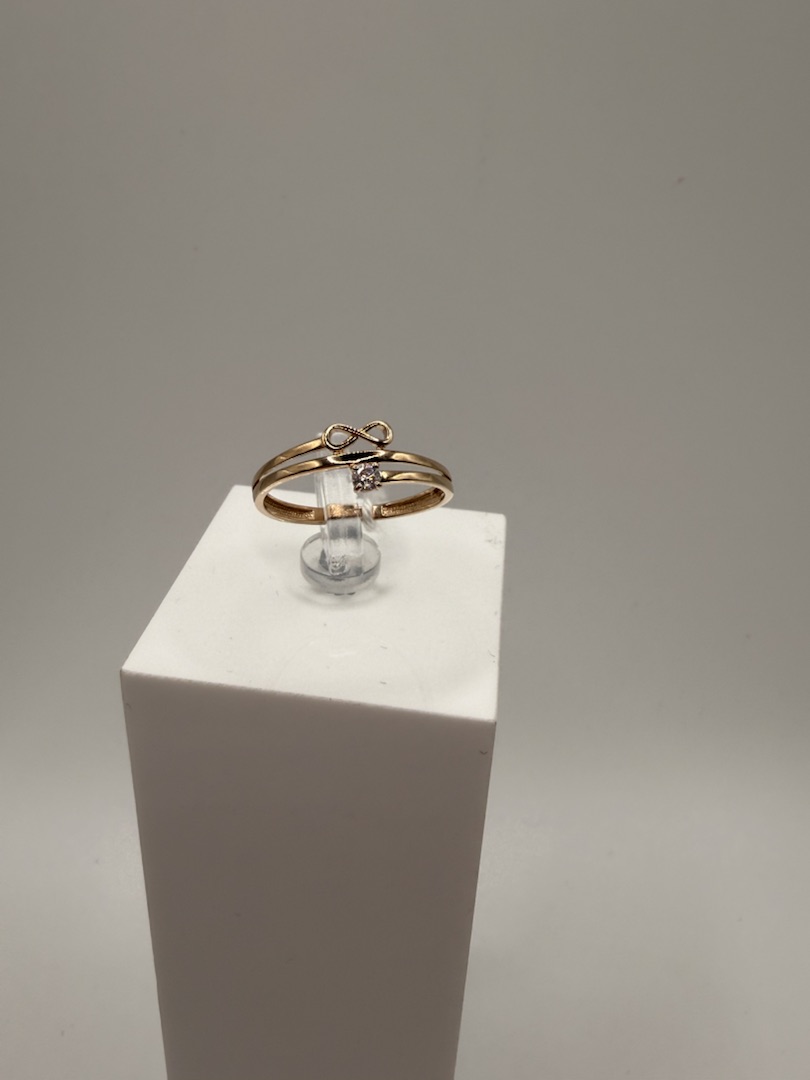 КОЛКМ585 КОЛЬЦО С КАМНЕМ (Au 585)