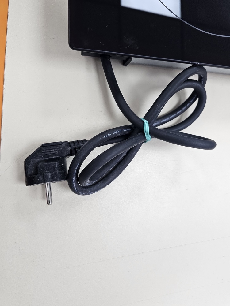 Встраиваемая электрическая панель Hansa BHC331047