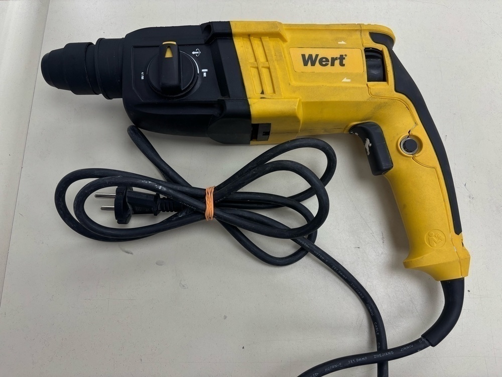 Перфоратор Wert Erh 0724HRE