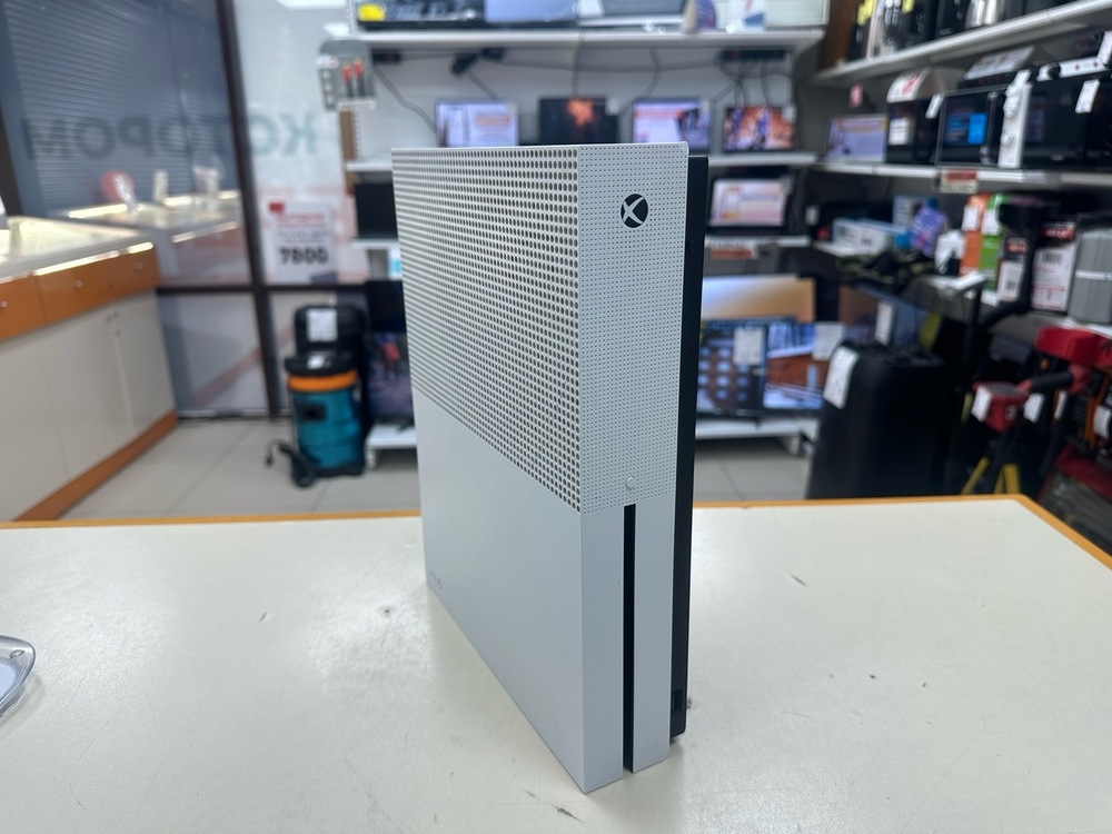Игровая приставка Xbox One S 500Gb