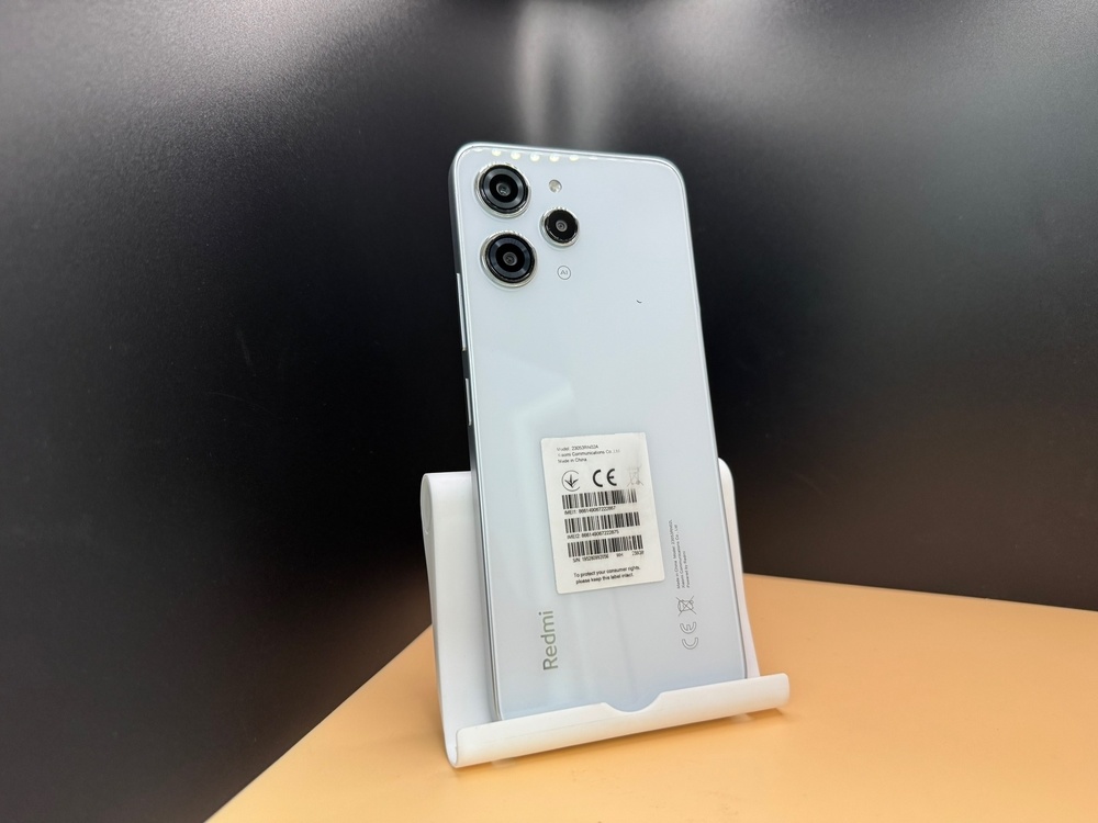 Смартфон Xiaomi Redmi 12 8/256