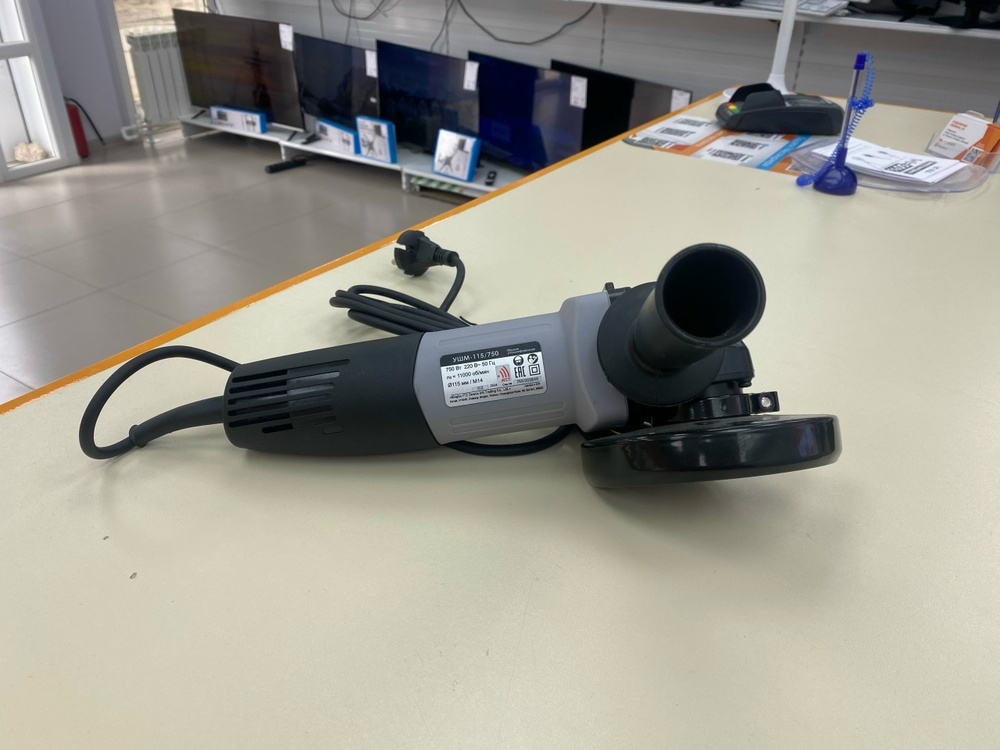 Угловая шлифмашина Интерскол 115/750 (760.1.0.70)